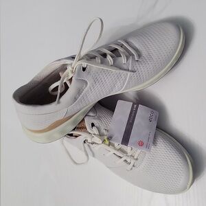 ECCO Golf Sneakers NWT